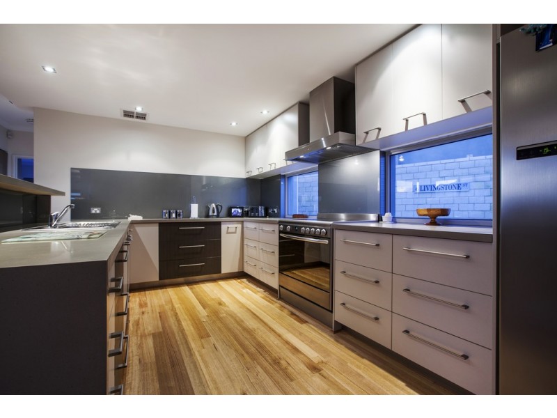 1 Eudora Way, North Coogee WA 6163