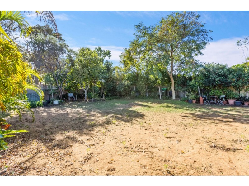 4B Outram Place, Hamilton Hill WA 6163