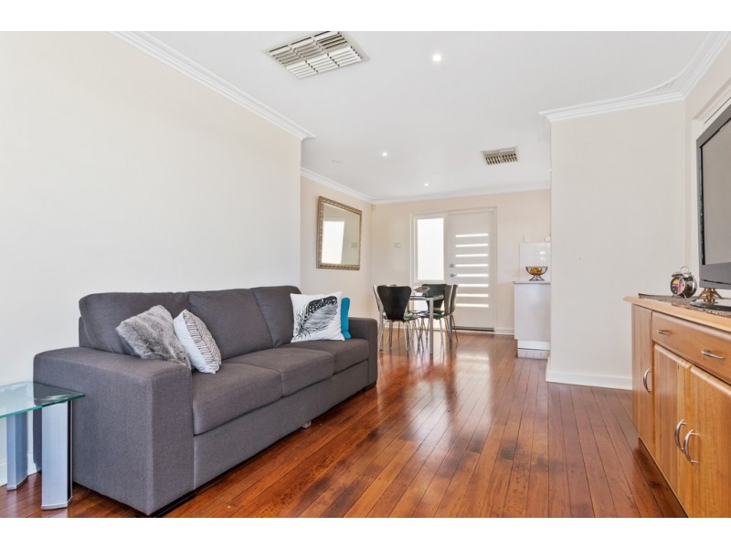 6 Bolingbroke Street, Spearwood WA 6163