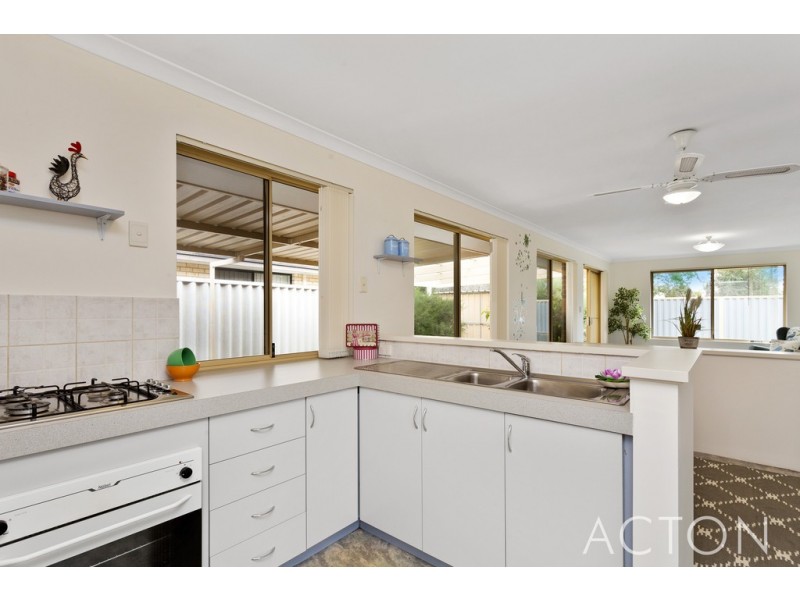 17 Citrus Loop, South Lake WA 6164