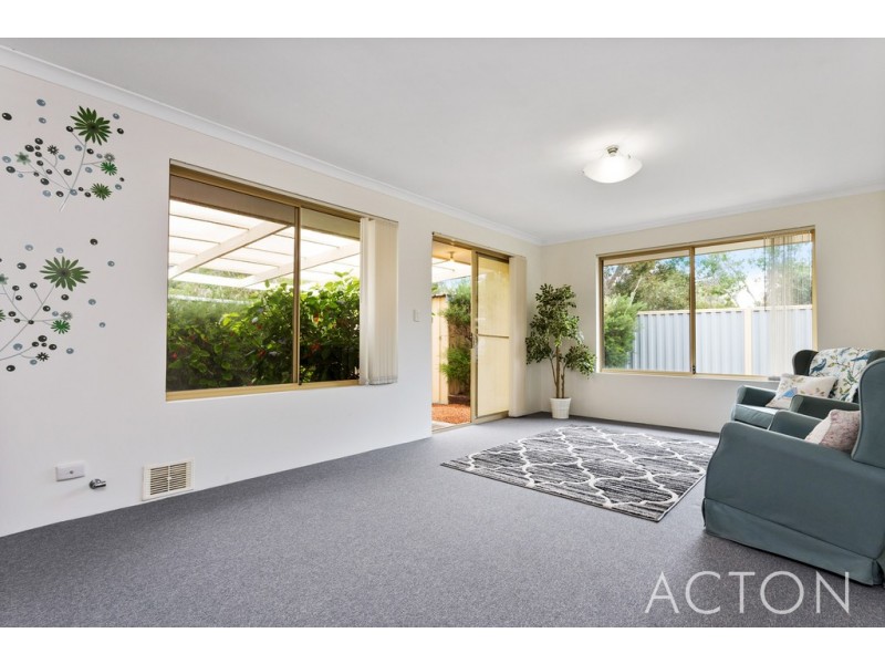 17 Citrus Loop, South Lake WA 6164