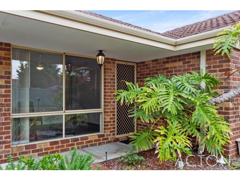 17 Citrus Loop, South Lake WA 6164