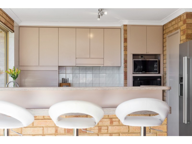 9 Careening Way, Coogee WA 6166