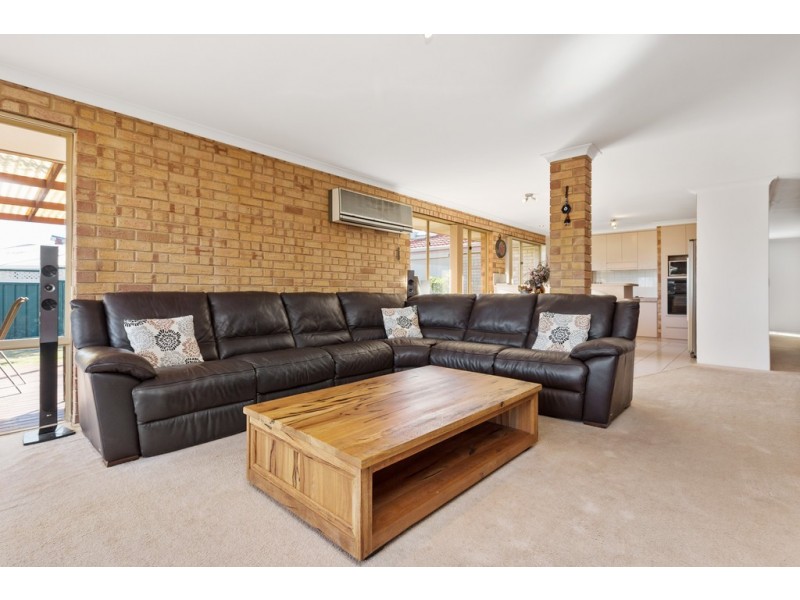 9 Careening Way, Coogee WA 6166