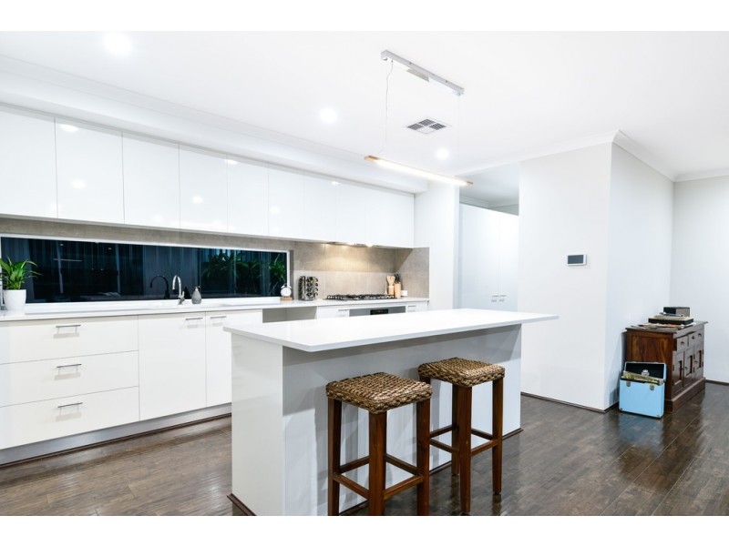 4 Ukich Crescent, Spearwood WA 6163