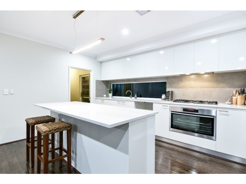 4 Ukich Crescent, Spearwood WA 6163