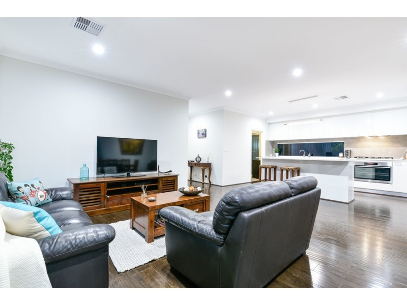 4 Ukich Crescent, Spearwood WA 6163