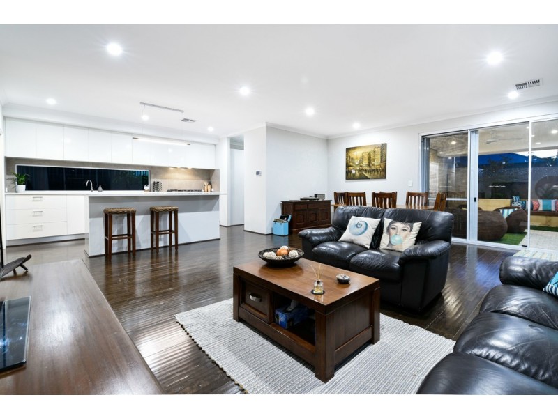 4 Ukich Crescent, Spearwood WA 6163