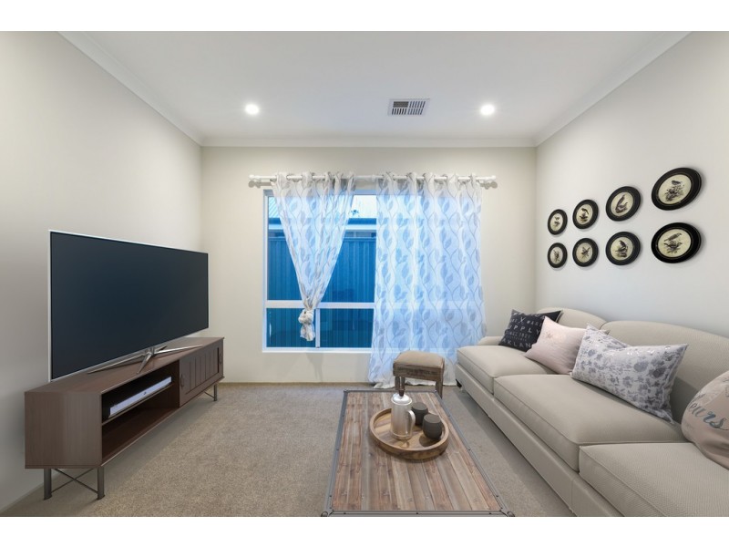 4 Ukich Crescent, Spearwood WA 6163