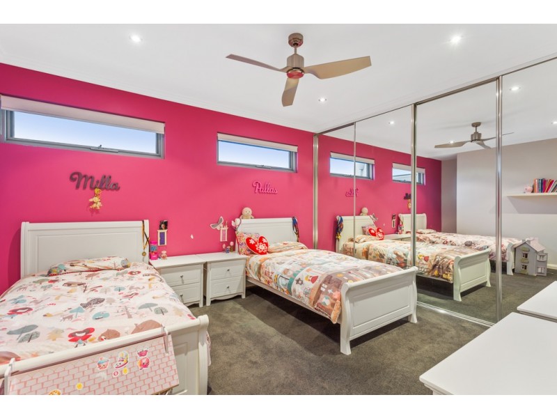 7 Eudora Way, North Coogee WA 6163