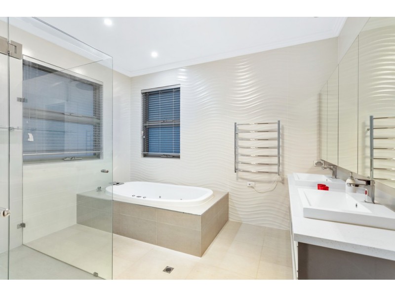 7 Eudora Way, North Coogee WA 6163