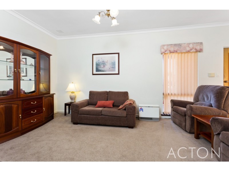 22 Hargreaves Road, Coolbellup WA 6163