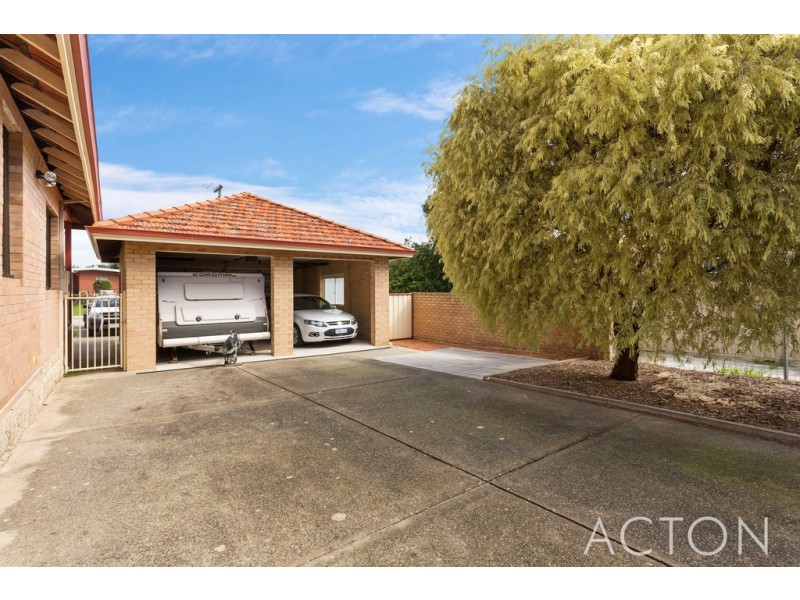 22 Hargreaves Road, Coolbellup WA 6163
