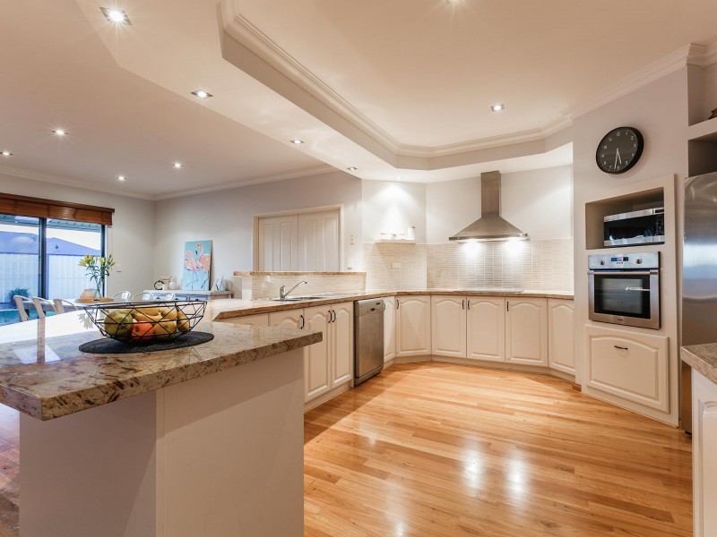 364 Wentworth Parade (600m2 block), Success WA 6164