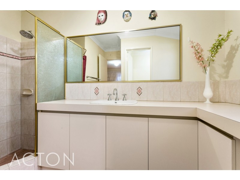 4 Etherington Avenue, Spearwood WA 6163