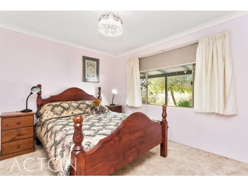 4 Etherington Avenue, Spearwood WA 6163