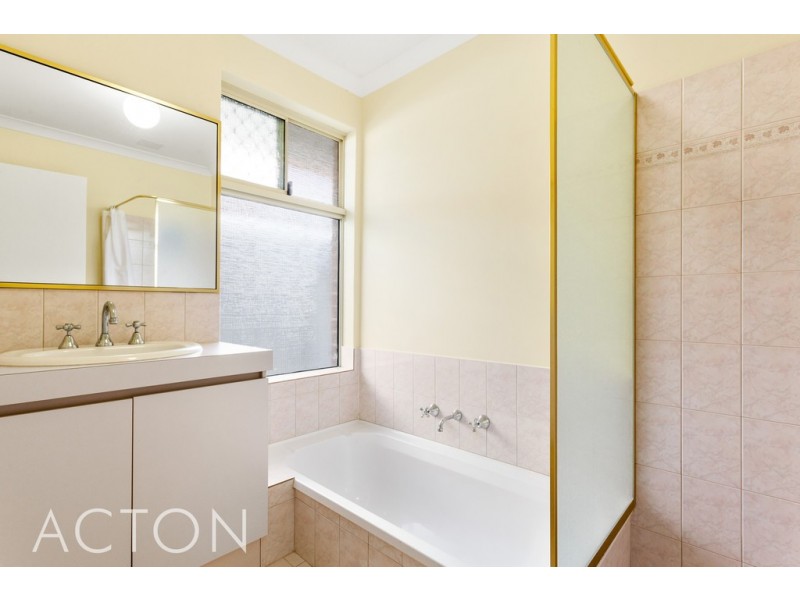 4 Etherington Avenue, Spearwood WA 6163