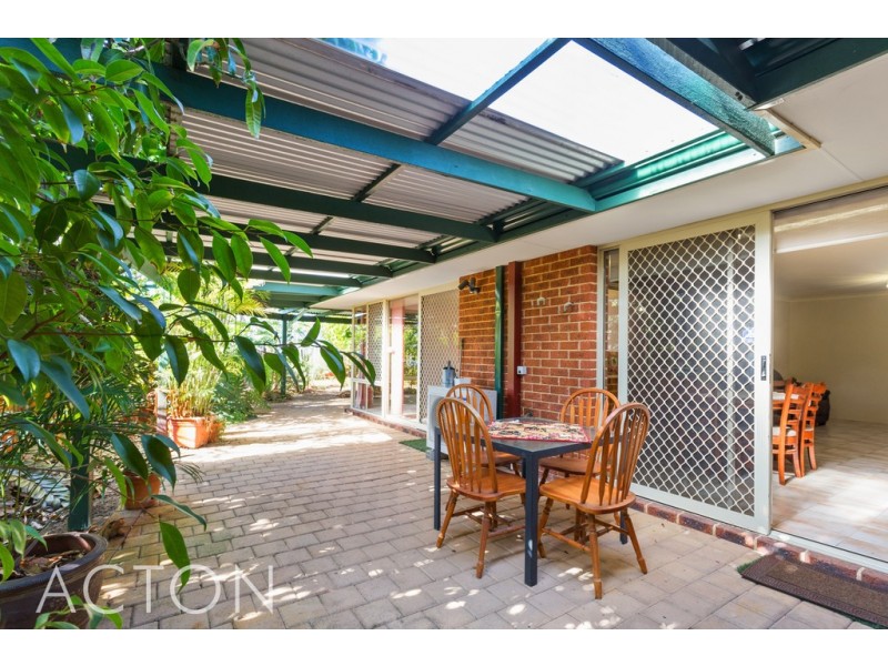 4 Etherington Avenue, Spearwood WA 6163