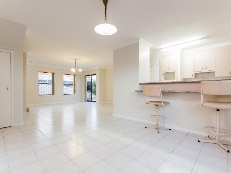 77A Gibson Street, Beaconsfield WA 6162