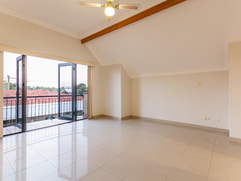 77A Gibson Street, Beaconsfield WA 6162