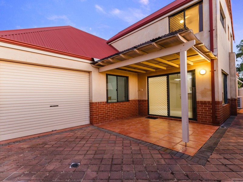 77A Gibson Street, Beaconsfield WA 6162