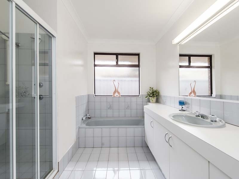 12 Herschell Way, Coogee WA 6166