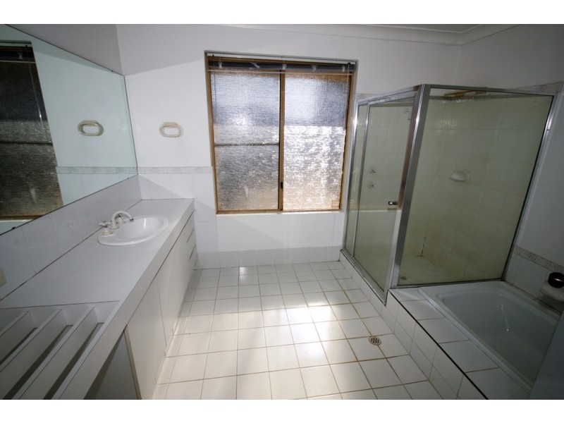 1 Howick Street, Coogee WA 6166