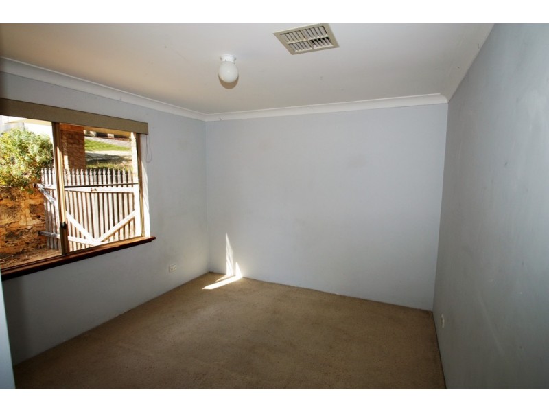 1 Howick Street, Coogee WA 6166