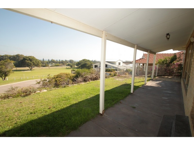 1 Howick Street, Coogee WA 6166