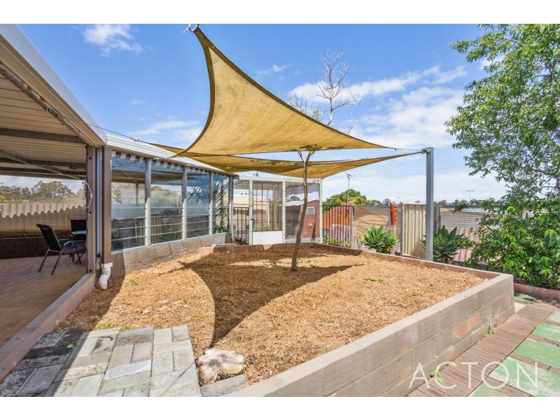 51 Orelia Avenue, Orelia WA 6167