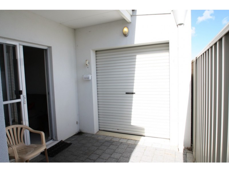 9/7 Goldsmith Road, Spearwood WA 6163