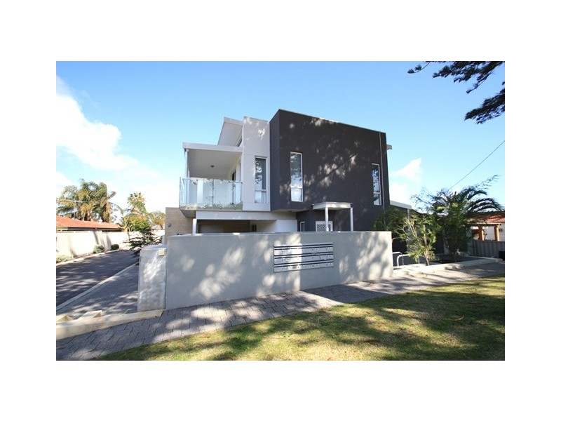 9/7 Goldsmith Road, Spearwood WA 6163