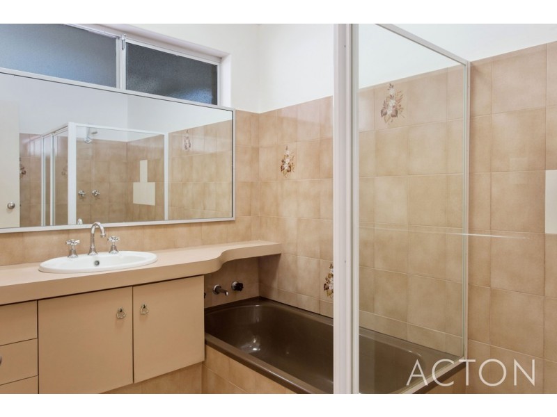 8B Teece Place, Hamilton Hill WA 6163