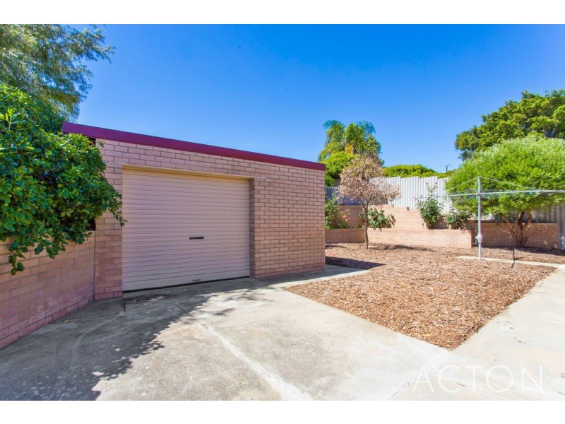 8B Teece Place, Hamilton Hill WA 6163