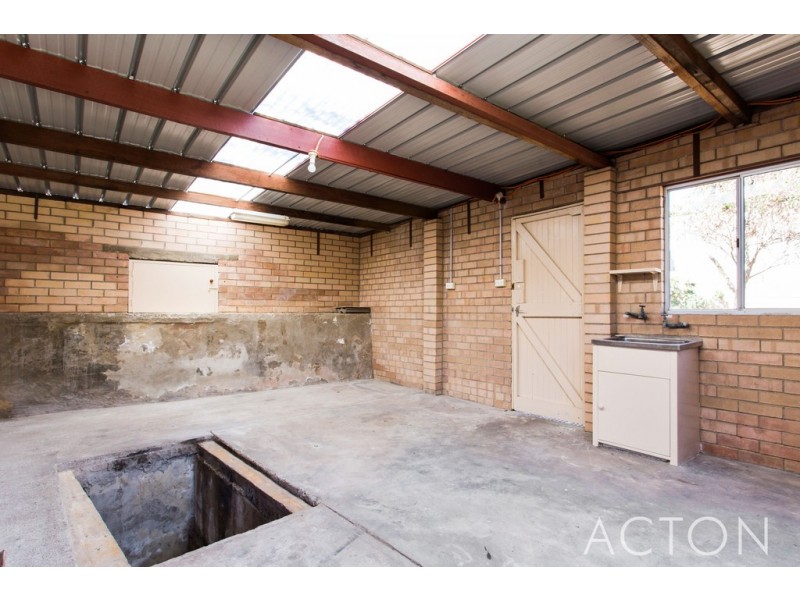 8B Teece Place, Hamilton Hill WA 6163