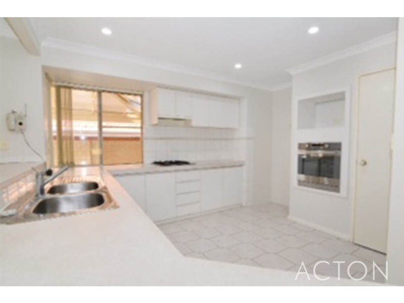 66B Ocean Road, Coogee WA 6166