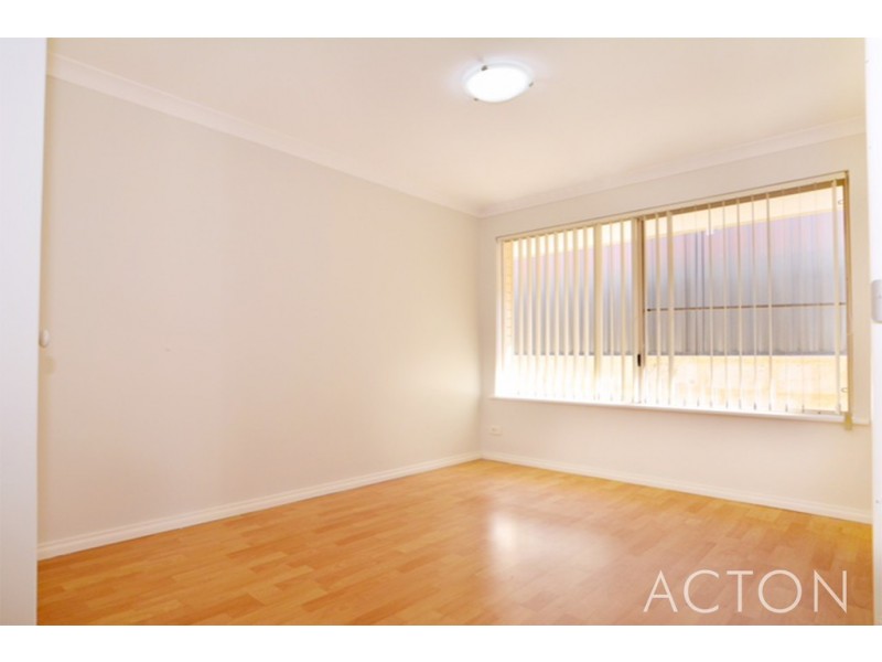 66B Ocean Road, Coogee WA 6166