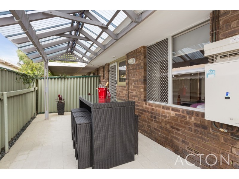 7/2 Adrian Street, Palmyra WA 6157