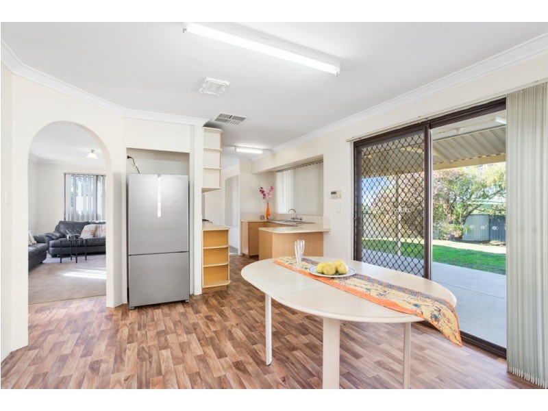 114 Elderberry Drive, South Lake WA 6164