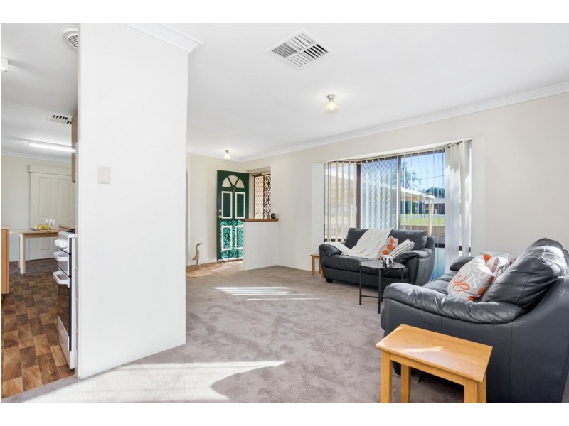 114 Elderberry Drive, South Lake WA 6164