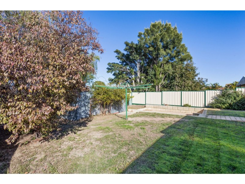 114 Elderberry Drive, South Lake WA 6164