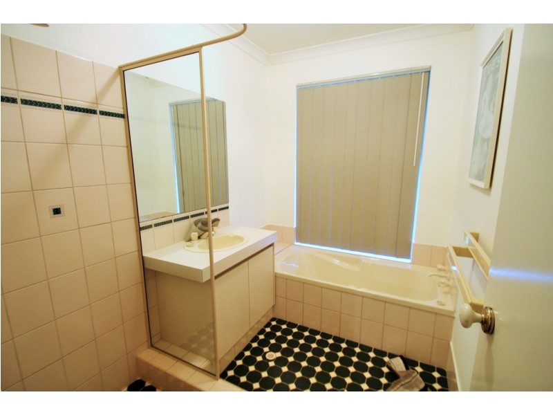 11 Walters Retreat, Atwell WA 6164