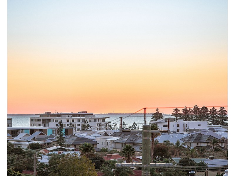 8/7 Bellion Drive, Hamilton Hill WA 6163