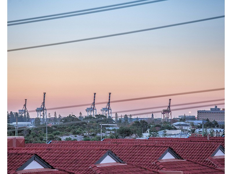 8/7 Bellion Drive, Hamilton Hill WA 6163