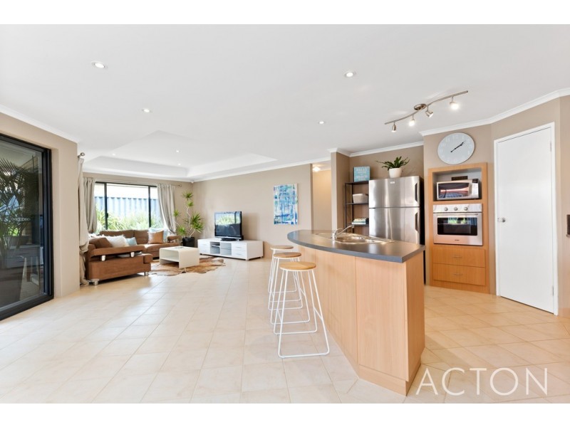 2A Bacich Mews, Munster WA 6166