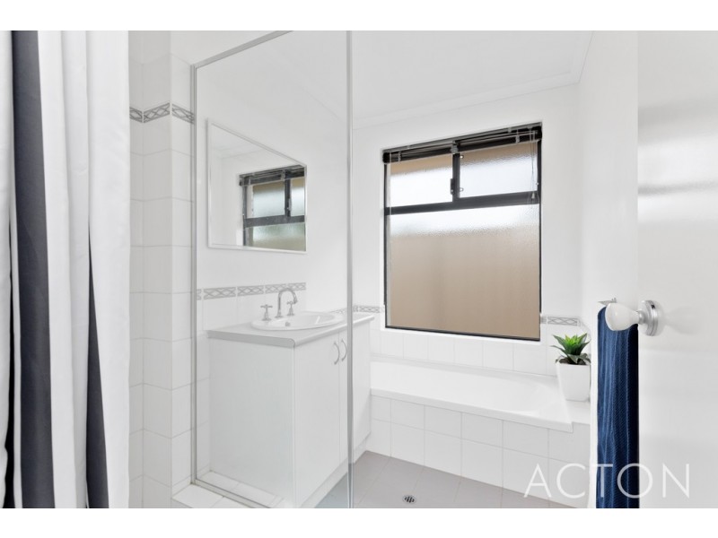 2A Bacich Mews, Munster WA 6166