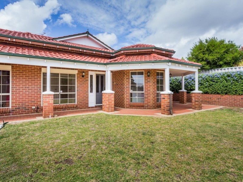 14 Sunset Court, Spearwood WA 6163