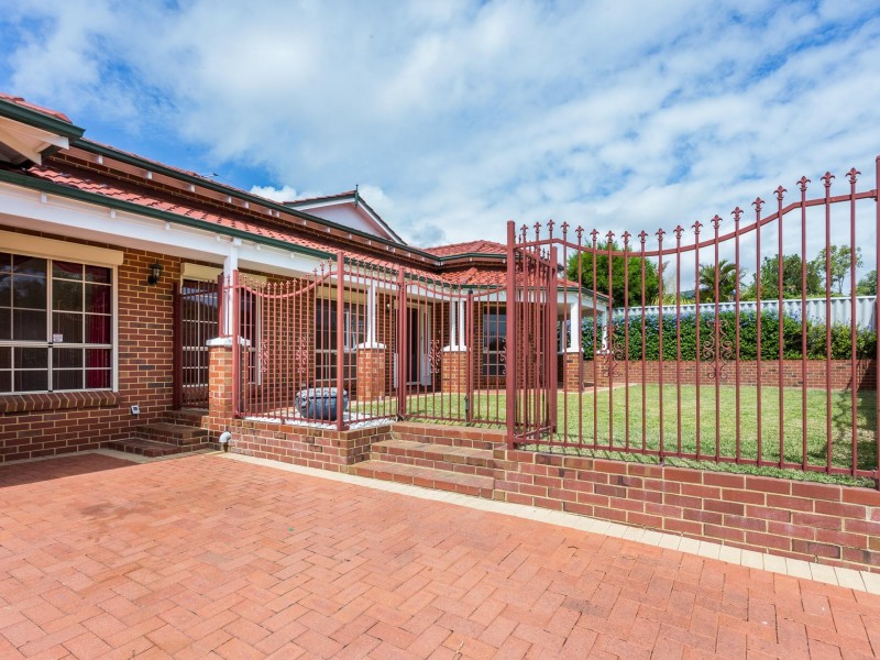 14 Sunset Court, Spearwood WA 6163