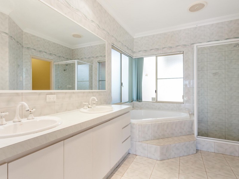 14 Sunset Court, Spearwood WA 6163