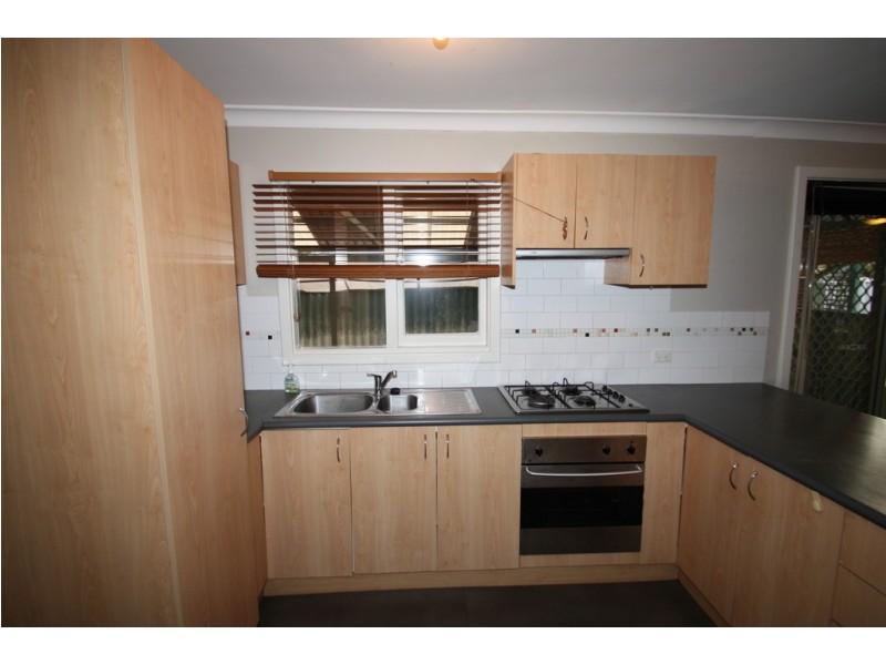 1 Hawkes Street, Coolbellup WA 6163